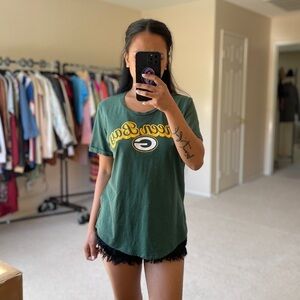 2/$20 • BIN#2 - NFL Team Apparel Green Bay Women’s Large Green Shirt
